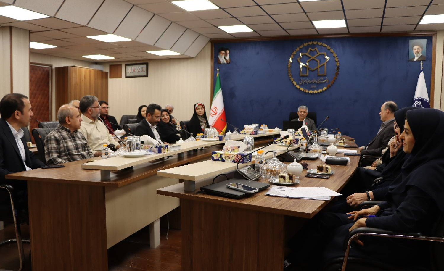 تقدیر از اساتید منتخب مشاور کارشناسی