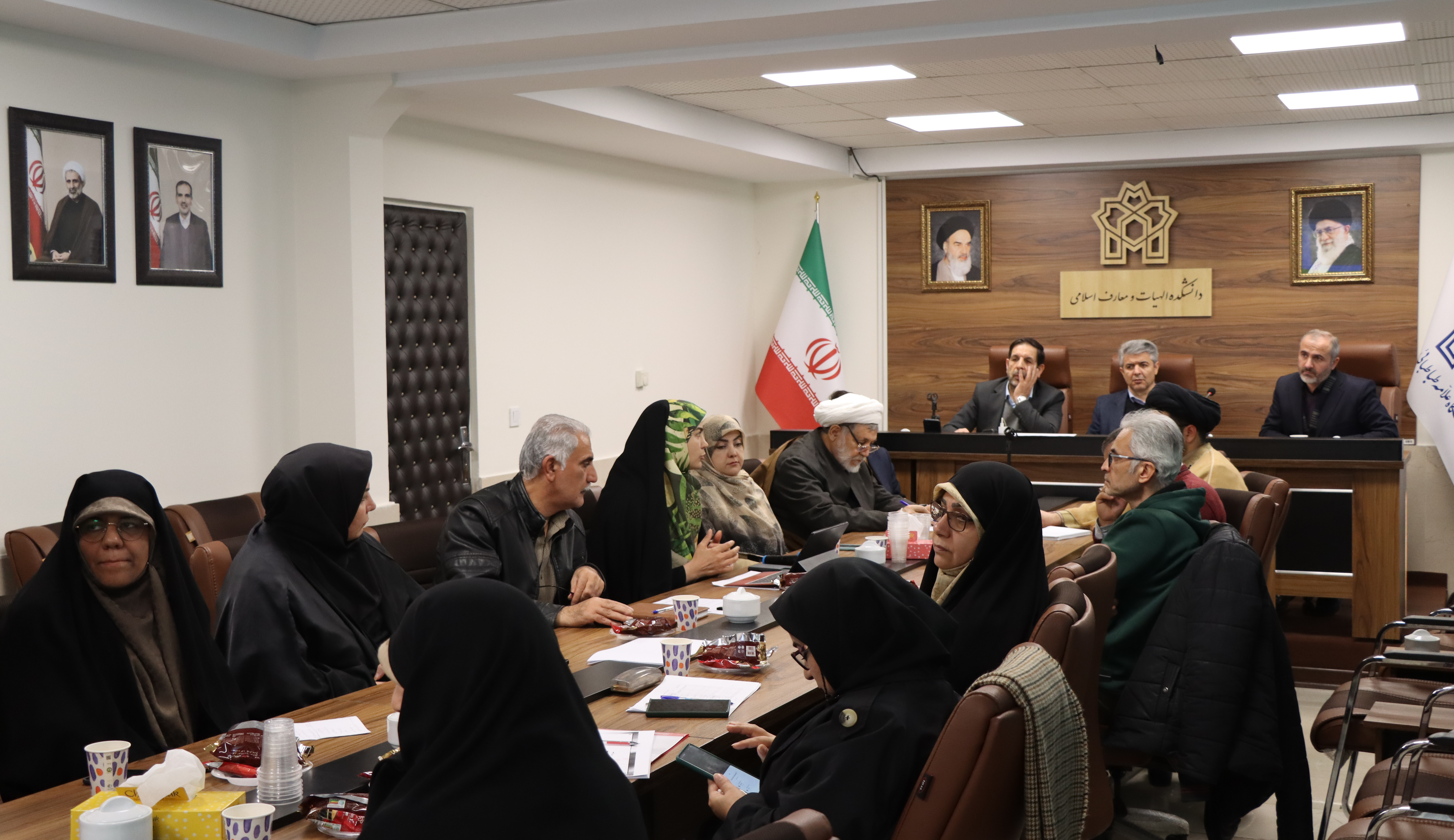 بازدید معاون آموزشی دانشگاه از دانشکده الهیات