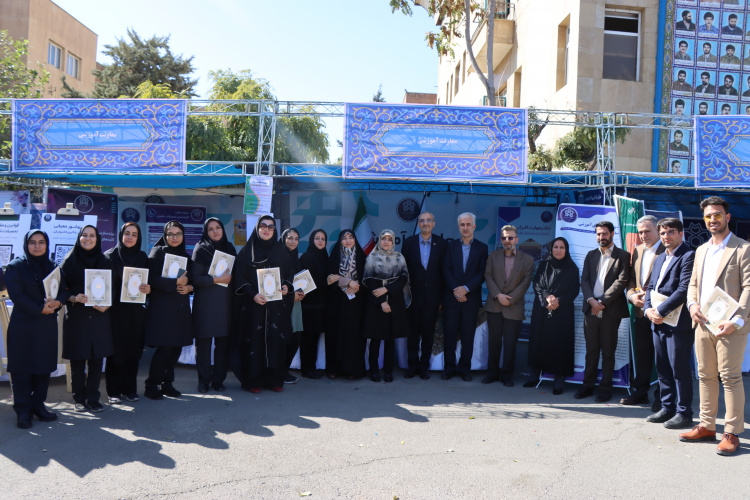 برگزاری روز دوم غرفه معاونت آموزشی دانشگاه علامه طباطبائی در جشن ورودی‌های جدید
