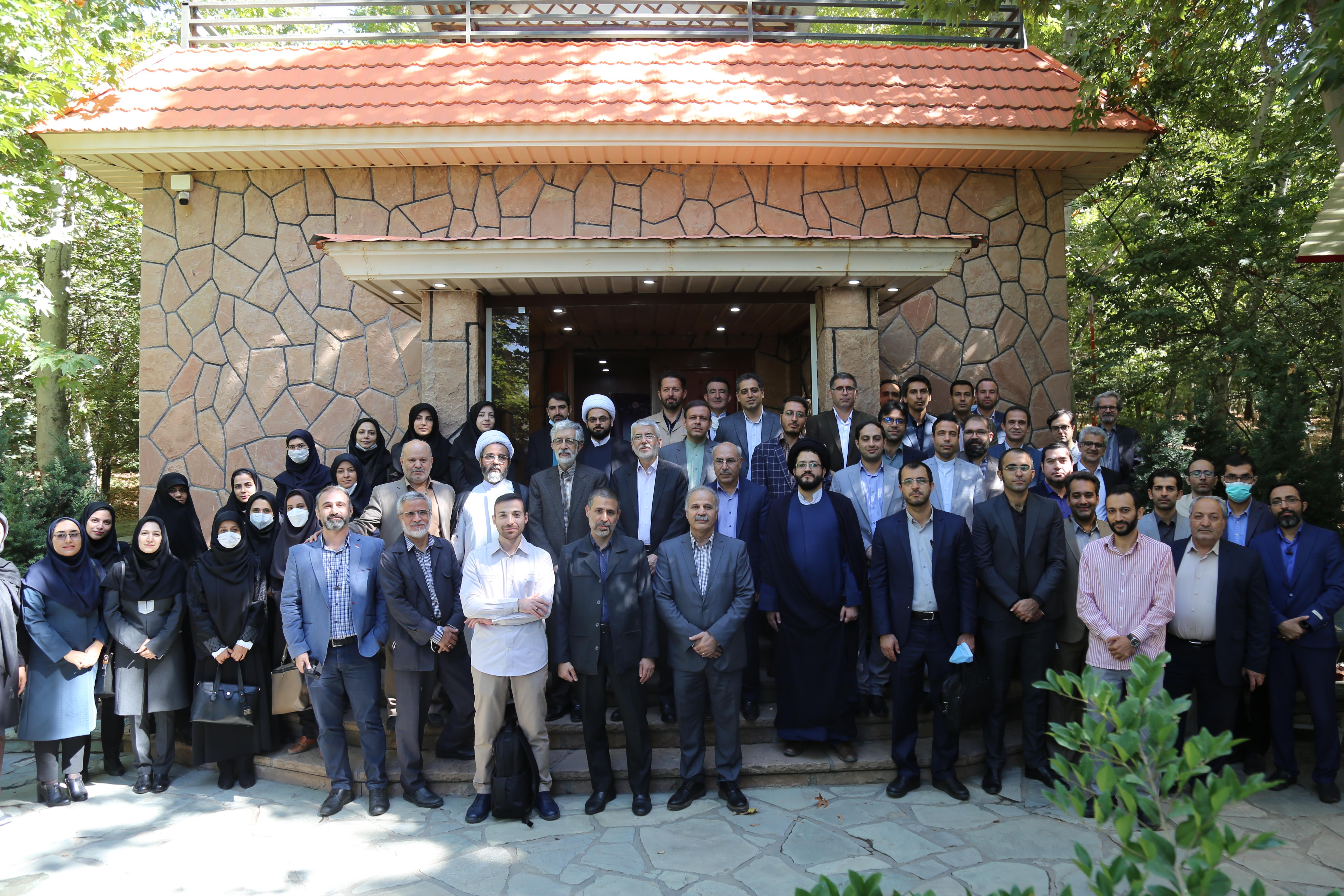 گزارش تصویری نخستین دوره هم اندیشی استادان جوان دانشگاه علامه طباطبائی